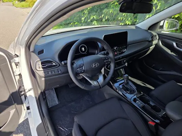 Hyundai i30 1.5 T-GDi Amplia DCT