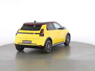 Renault 5 E-Tech Comfort Range iconic