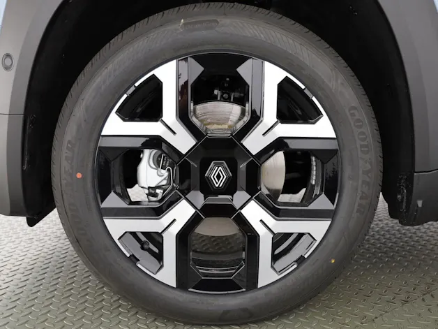 Renault 4 E-Tech Comfort Range techno Demo B2B