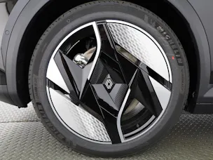 Renault Scénic E-Tech iconic