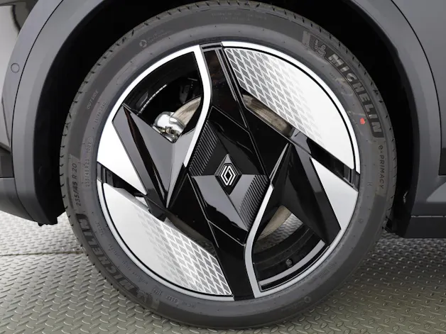 Renault Scénic E-Tech iconic