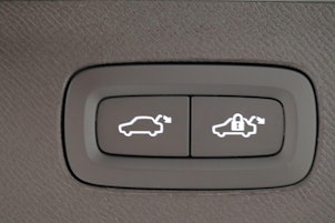 Vehicle image VOLVO XC90 2.0 B5 MH Ultimate Bright 7P. AWD