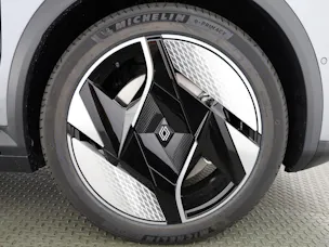 Renault Scénic E-Tech iconic
