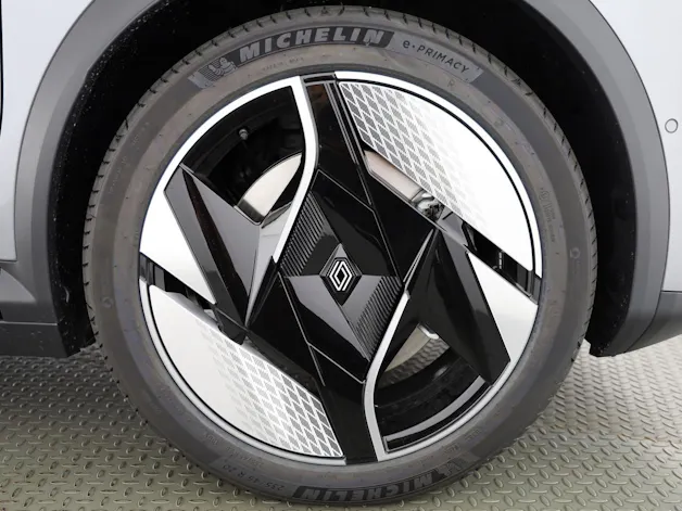 Renault Scénic E-Tech iconic