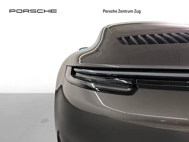 Porsche 911 Carrera 4 GTS