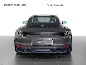 Porsche 911 Carrera 4 GTS