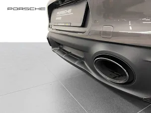 Porsche 911 Carrera 4 GTS
