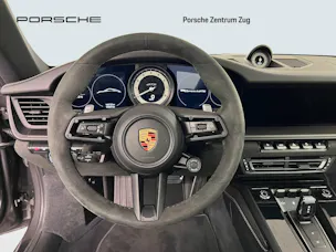 Porsche 911 Carrera 4 GTS