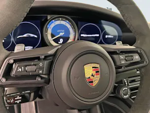 Porsche 911 Carrera 4 GTS