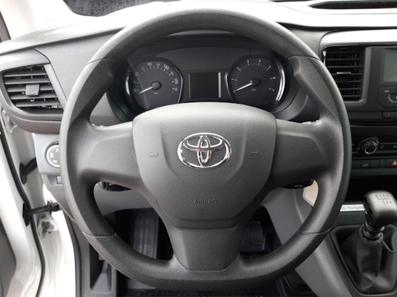 Vehicle image 5 Vehicle image 5