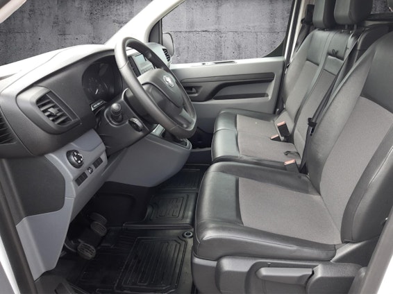 Vehicle image 3 Vehicle image 3