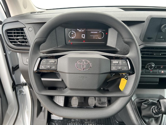 Vehicle image 8 Vehicle image 8