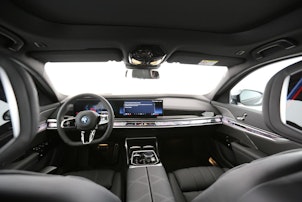Vehicle image BMW i7 xDrive60