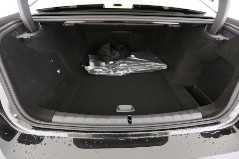 Vehicle image BMW i7