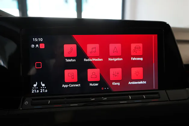 VW Golf VIII 2.0 TSI GTI DSG