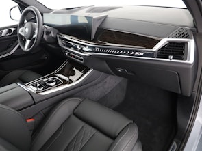 Vehicle image BMW X5 50e xDrive SAG