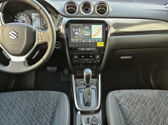 Vehicle image 13