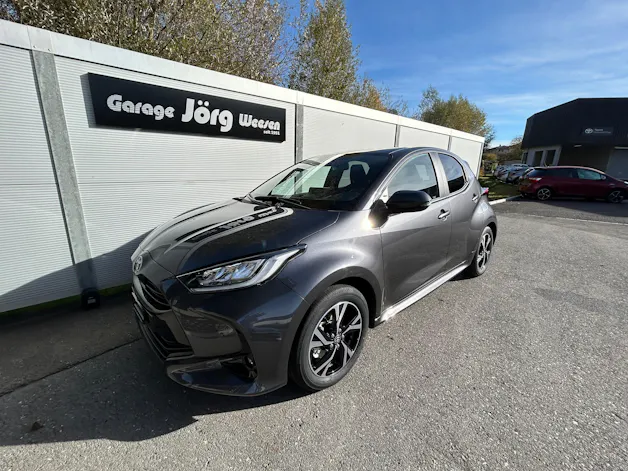 Toyota Yaris 1.5 VVT-i HSD Trend
