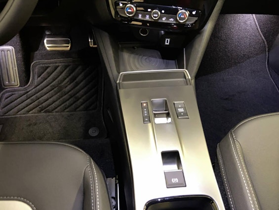 Vehicle image 8 Vehicle image 8