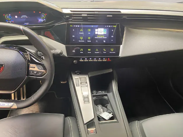 Peugeot 408 1.6 PHEV 180 GT