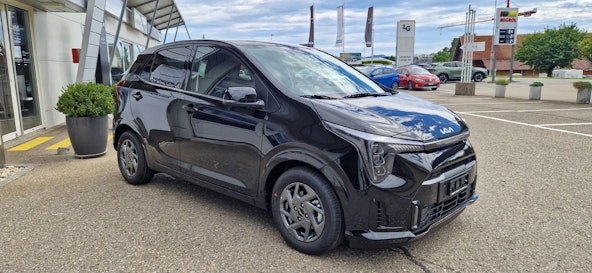 Vehicle image 14 Vehicle image 14