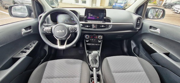 Vehicle image 4 Vehicle image 4