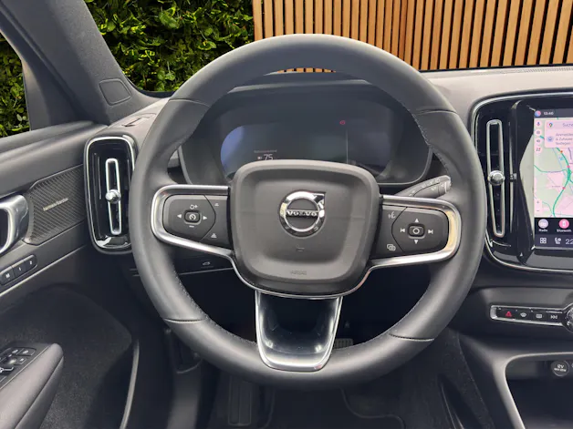 Volvo EX40 XCENTRIC Black Edition AWD