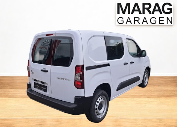 Vehicle image 5 Vehicle image 5