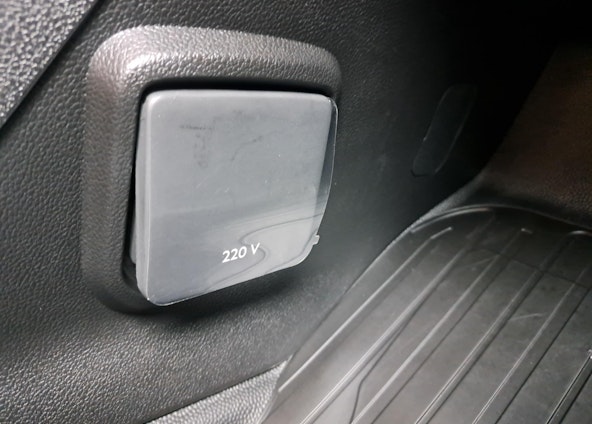 Vehicle image 14 Vehicle image 14