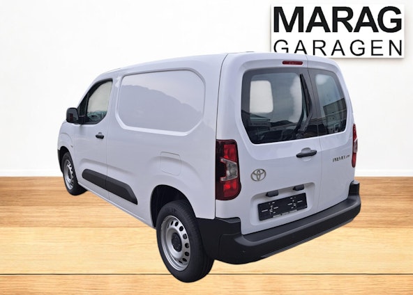 Vehicle image 6 Vehicle image 6