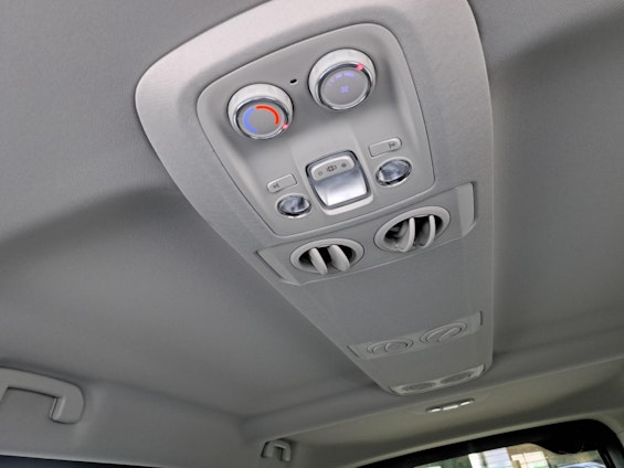 Vehicle image 6 Vehicle image 6