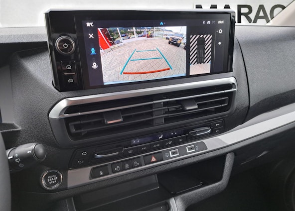 Vehicle image 4 Vehicle image 4