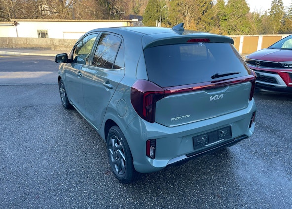 Vehicle image 4 Vehicle image 4