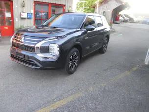 Mitsubishi Outlander 2.4 PHEV Invite 4x4