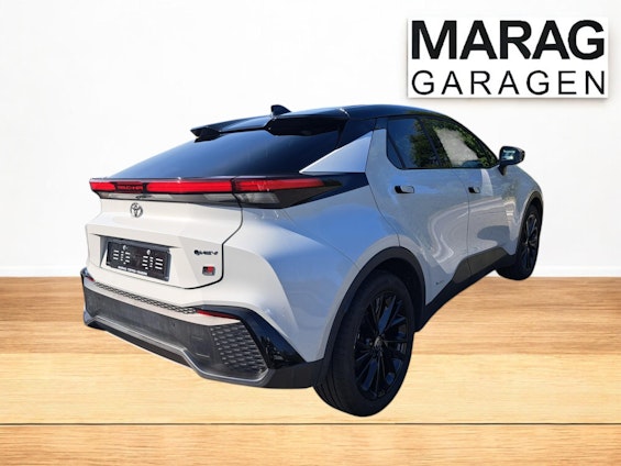 Vehicle image 8 Vehicle image 8