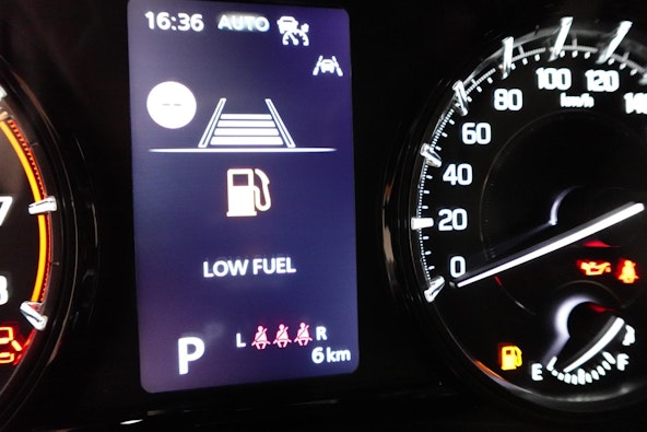 Vehicle image 19