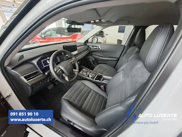 MITSUBISHI OUTLANDER 5