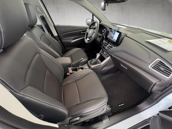 Vehicle image 14 Vehicle image 14