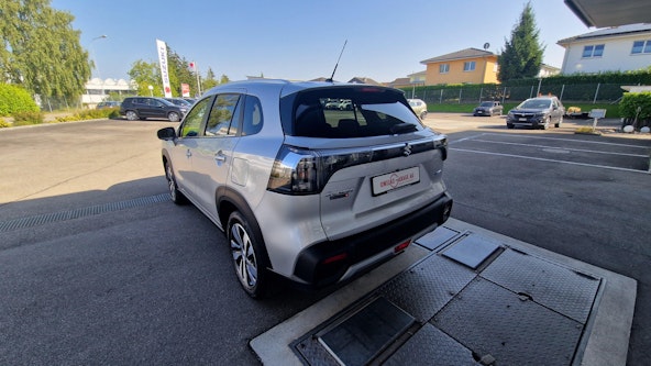 Vehicle image 2 Vehicle image 2