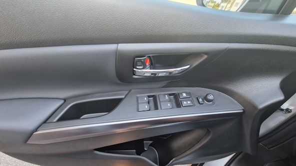 Vehicle image 9 Vehicle image 9