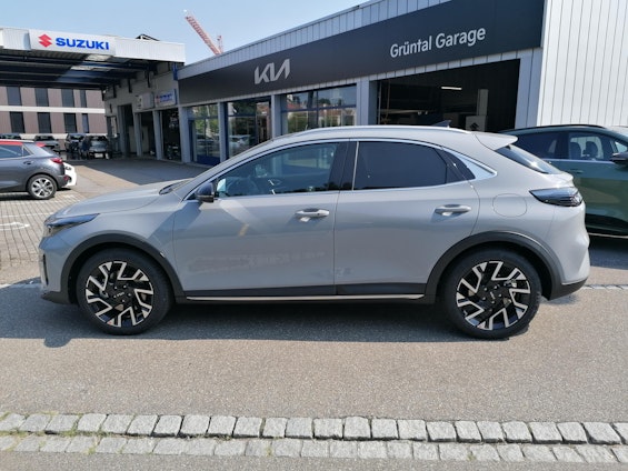 Vehicle image 2 Vehicle image 2