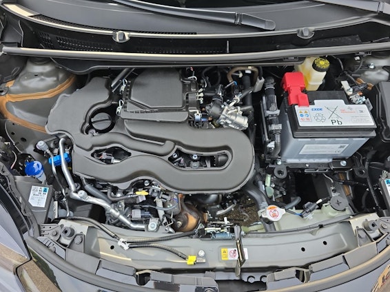 Vehicle image 15 Vehicle image 15