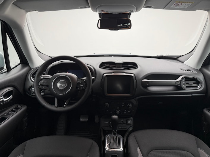 Vehicle image JEEP RENEGADE