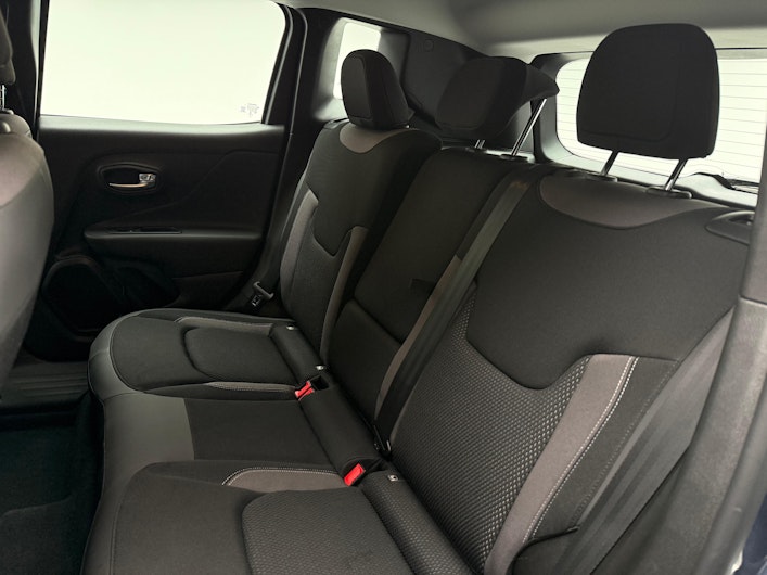 Vehicle image JEEP RENEGADE