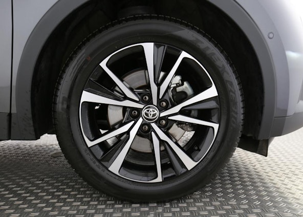 Vehicle image 10 Vehicle image 10