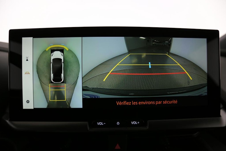 Vehicle image TOYOTA C-HR