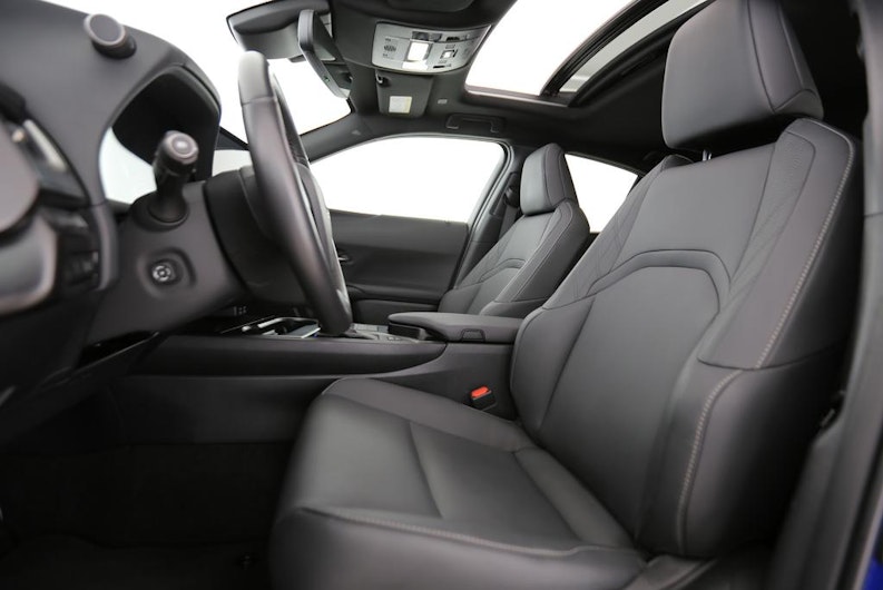 Vehicle image LEXUS UX