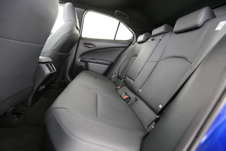 Vehicle image LEXUS UX