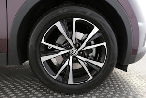 Vehicle image TOYOTA C-HR 2.0 PHEV Trend