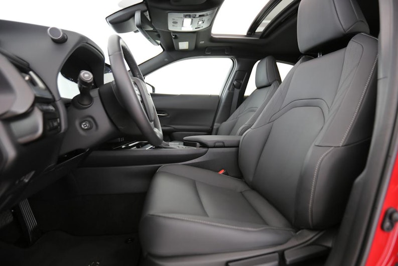 Vehicle image LEXUS UX